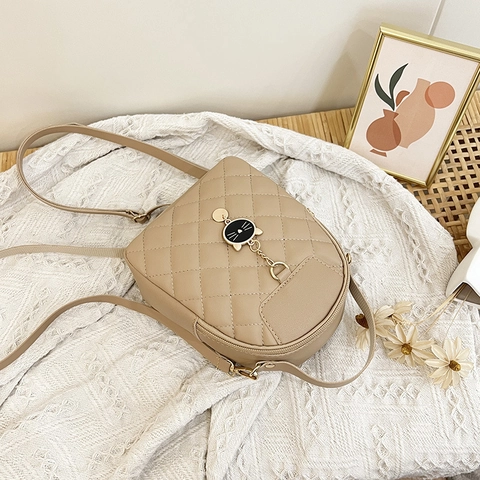 Mini Sac À Dos Pour Femmes En Cuir PU Matelassé Petit Cartable De Mode Avec Pendentif Chat Bretelles Réglables