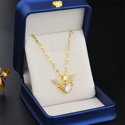 Elegante Collar con Colgante de Astas de Ciervo de Acero de Titanio con Strass Moda Coreana Cadena de Clavícula Joyería Mujer