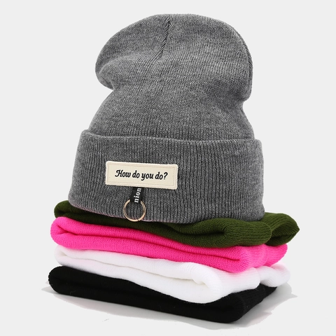 Strickmütze Beanie Acryl Rippstrick Mit Metallring Buchstabenaufnäher Warm Winddicht Winter Outdoor Streetwear Mode Unisex