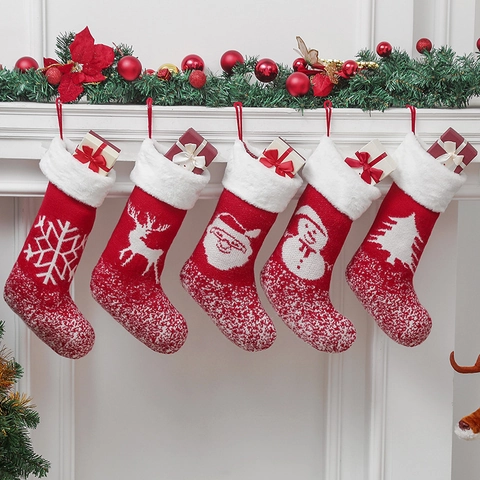 Chaussette De Noël Tricot Acrylique Avec Revers En Fausse Fourrure Flocon Renne Père Noël Bonhomme De Neige Décor