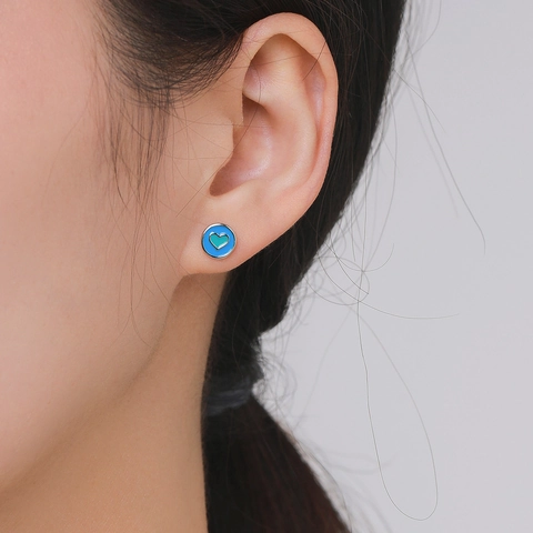 Orecchini A Lobo Tondi In Smalto Con Cuore Blu E Perno In Argento Sterling 925 Per Donna Stile Minimalista