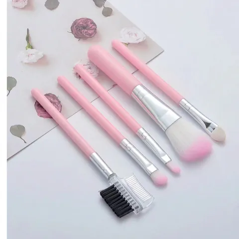 Makeup Brush Collection Professional Beauty Tools Soft Synthetic Fiber Bristles Pink Plastic Handle Portable Eye Face