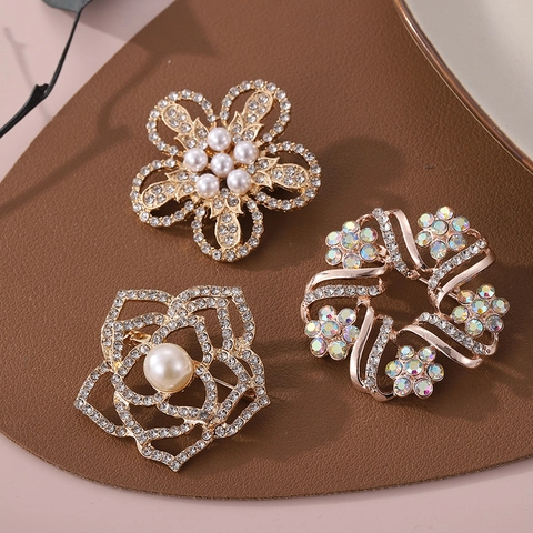 Vintage Elegante Legierung Blume Brosche Mit Künstlicher Perle Strass Für Damen Kleidung Kleid Zubehör Schmuck Geschenk