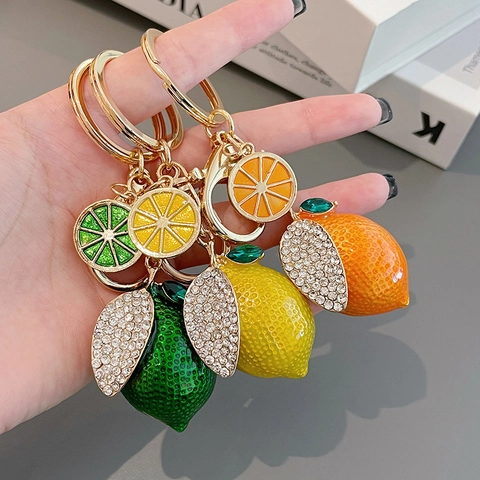 Porte-clés Fruit Simulation Strass Alliage Émail Citron Orange Pendentif Sac Pour Femmes Cadeau Créatif