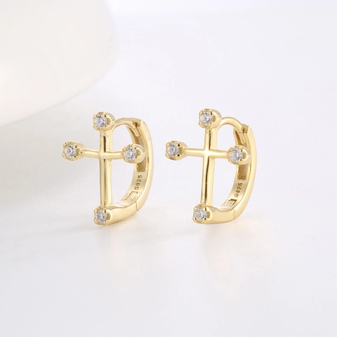Boucles d'Oreilles Créoles Croix en Argent Sterling 925 pour Femmes Plaqué Or Zirconia Asymétrique Bijoux Minimalistes Religieux