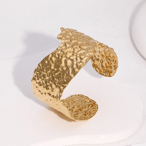 Brazalete Ancho Acero Inoxidable Textura Martillada Patrón Lava Joyería Lujo Minimalista Para Mujeres