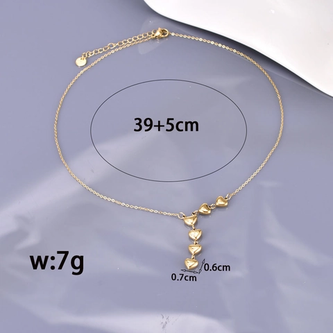 Collana In Acciaio Inossidabile Placcato Oro 18K Pendenti A Cuore Multiplo Forma A Y Asimmetrica Catena A Onde D'acqua Elegante Per Donna