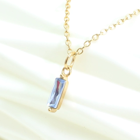 Collar De Piedra De Nacimiento Acero Titanio Colgante Rectángulo Circón Joyería Mes Colorida Elegante Para Mujer