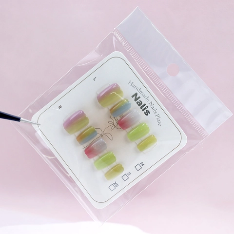 Faux Ongles Faits Main Oeil De Chat Poudre Magnétique Dégradé Arc En Ciel Galaxie Court Rond Brillant Pour Femmes Filles