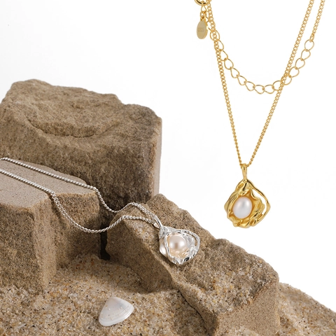 Collana con Ciondolo in Perla Artificiale in Argento Sterling S925 Design Irregolare a Lava Placcato Oro Argento Gioielli da Donna