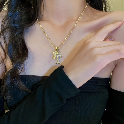 Cross Pendant Necklace Alloy Rhinestone Gold Plated Double Layer Gothic Elegant Jewelry For Women
