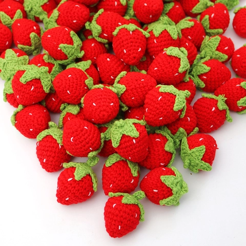 Handgemaakt Gebreid Garen Aardbei Hanger Leuke Gehaakte Fruit Charme Voor Tas Accessoire DIY Ambacht Cadeau