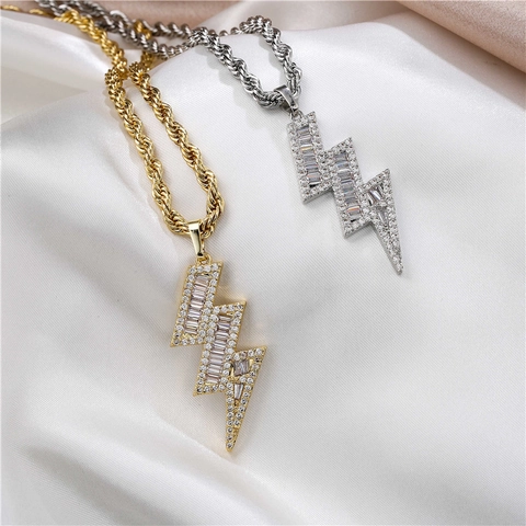 Collier Pendentif Éclair Iced Out Zircon Cuivre Hip Hop Streetwear Chaîne De Corde Torsadée Bijoux Pour Hommes Femmes