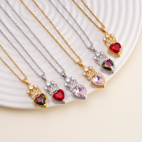 Collana con Ciondolo a Cuore e Corona in Rame con Zirconia per Donna Elegante Catena Color Oro Argento Galvanica Gioielli
