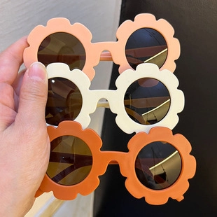 Kids Flower Shaped Sunglasses For Girls UV400 Protection Cute Petal Frame Toddler Outdoor Travel Decorative Sun Glasses