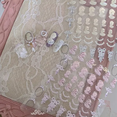 Autocollants Ongles Relief 5D Style Rococo Gaufré Vintage Cupidon Fleurs Nœud Décoration Manucure DIY Stickers