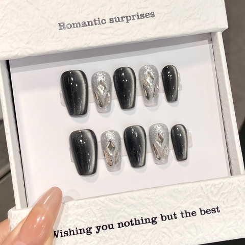 Handmade Press On Nails Black Cat Eye Silver Glitter Rhinestone Luxury Long Coffin False Nails For Women