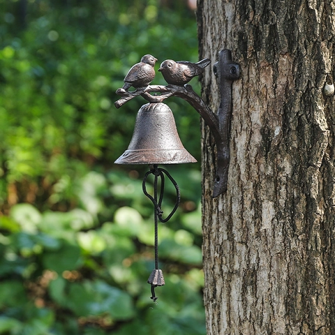 Vintage Cast Iron Bird Doorbell Wall Mounted Decorative Garden Bell Rustic Manual Shake Hand Bell Home Outdoor Decor