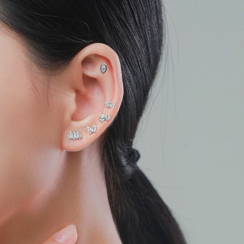 925 Sterlingsilber Geometrische Zirkonia Ohrstecker Für Damen Einzelne Winzige Schmetterling Marquise Smaragdschliff Schmuck