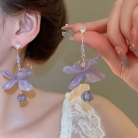 Violette Blumen Hängeohrringe Mit Harzblättern Zirkon Akzenten Und Silbernem Ohrstecker Eleganter Süßer Blumenstil Damen