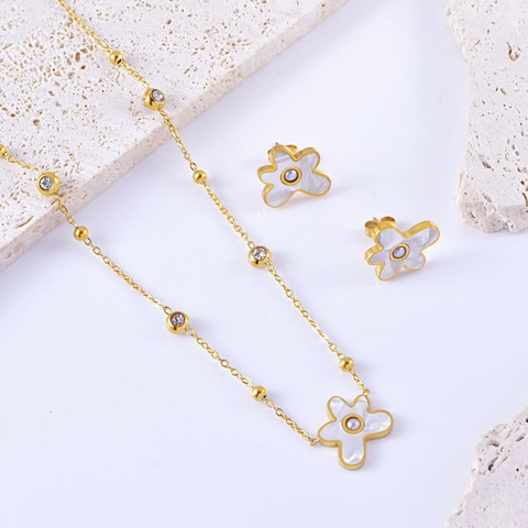 Collana con Pendente a Fiore in Acciaio Inossidabile e Orecchini a Bottone con Perla Artificiale e Strass Gioielli da Donna