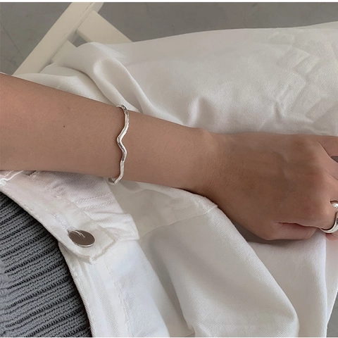 925 Sterlingsilber Mobius Armreif Für Damen Minimalistisch Gedrehter Verstellbarer Armreif Polierter Modeschmuck Geschenk