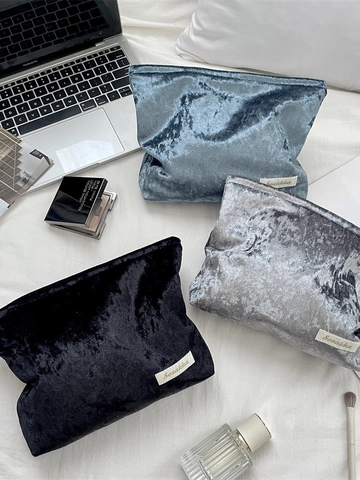Large Capacity Velvet Makeup Bag Portable Cosmetic Pouch Travel Toiletry Case Organizer For Women Soft Solid Color Zip
