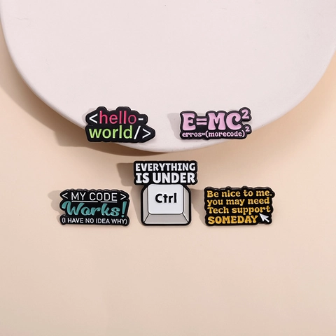 Broche Pin's en Émail pour Programmeur Geek Alliage de Zinc Hello World Code Équation Mathématique Humour Tech Badge Revers