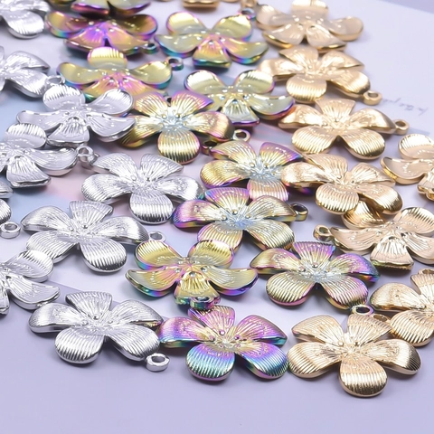 Collar Con Colgante De Flor Texturizada Chapado Acero Inoxidable Cinco Pétalos Joyería Para Mujeres Arcoíris Oro Plata
