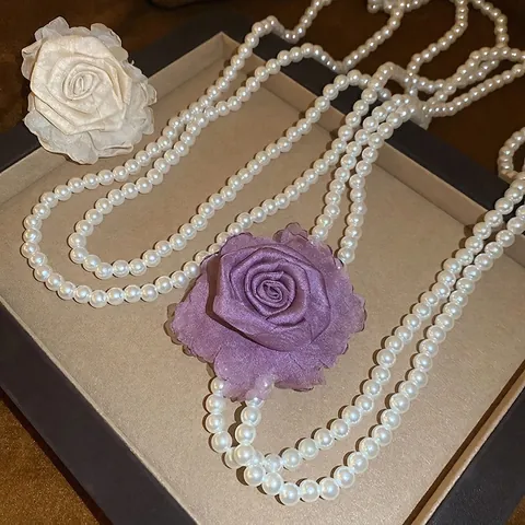 Collana Lunga Di Künstliche Perle Sintetiche Con Grande Rosa In Tessuto Elegante Catena Multistrato Gioielli Vintage Donna