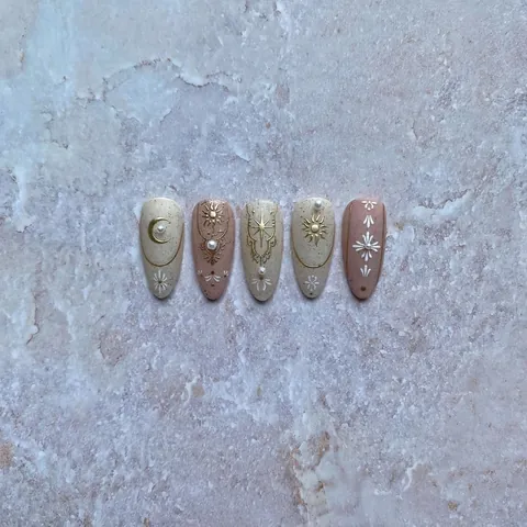 Autocollants Pour Ongles 5D Gaufré Bronzant Lune Étoile Soleil Totem Bohème Céleste Auto-Adhésifs