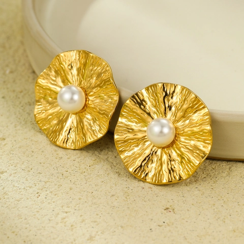 Boucles d'Oreilles Clous Plissées Rondes Irrégulières en Acier Inoxydable Plqué Or 18K Vintage pour Femmes Avec Bijoux en Perles Artificielles