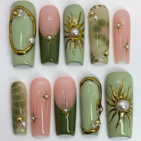 Uñas Postizas Press On Estilo Francés Verde Salvia 3D Onda Dorada Perla Artificial Estrella Diseño ABS Para Mujeres Arte De Dedos