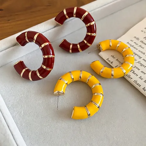 Vintage Französische C-Creolen Emaille Vergoldet Legierung Gestreift Elegant Täglicher Schmuck Für Damen Mit Silbernem Ohrstecker