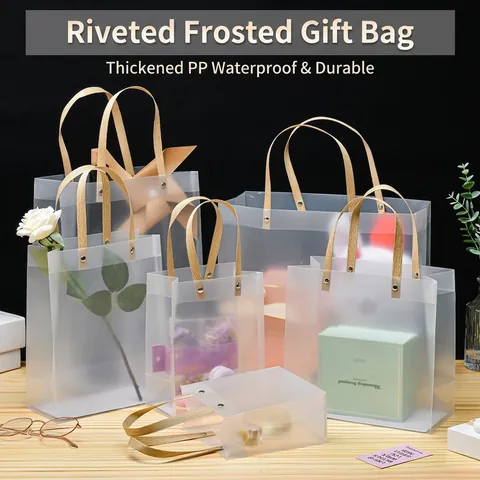 Frosted Gift Bag Transparent PP Plastic Handbag With Rivet Reinforced Wood Grain Handle For Wedding Party