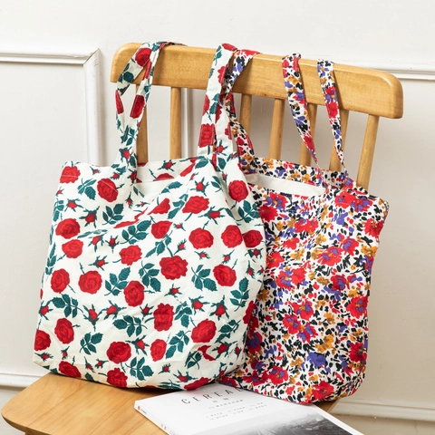 Women Floral Print Tote Bag Large Capacity Polyester Canvas Shoulder Bag Vintage Rose Pattern Casual Shopping Beach Bag