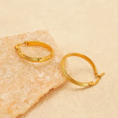 Hoop Ohrringe Für Damen 18K Vergoldet 304 Edelstahl Griechisches Mäandermuster Diagonale Textur Geometrischer Minimalismus Schmuck