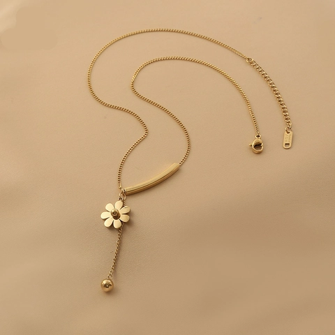 Collana Con Pendente Margherita Acciaio Al Titanio Catena A Y Tubo Curvo Perla Artificial Di Metallo Floreale Elegante Per Donna Placcato Oro