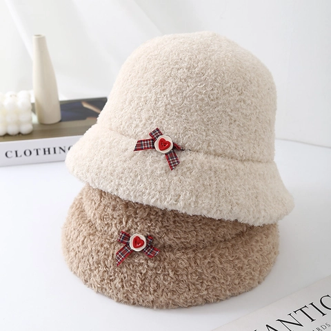 Cappello da Pescatore Invernale da Donna Caldo In Pelliccia Sintetica Con Fiocco A Cuore Rosso Spesso Berretto Peluche