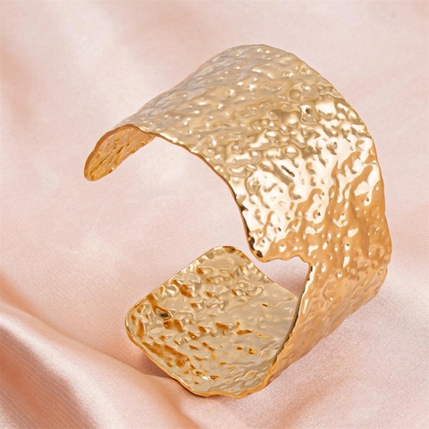 Bracciale Rigido Largo Texture Martellata Acciaio Inossidabile Regolabile Bordo Ondulato Irregolare Gioielli Donna