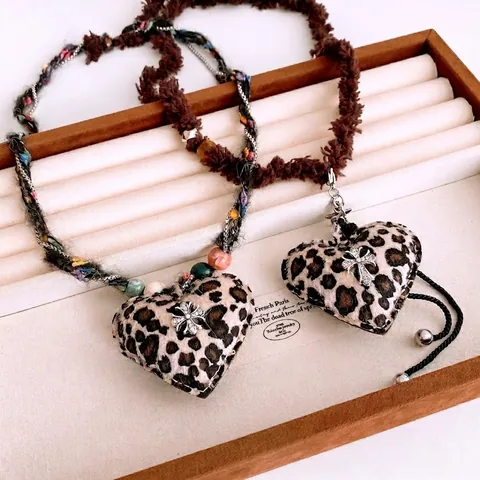 Leopardenmuster Herz Anhänger Halskette Legierung Kreuz Boho Perlen Gewebt Retro Trendy Damen