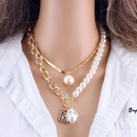 Vintage Baroque Artificial Pearl Portrait Square Plate Necklace Set For Women Gold Silver Alloy Double Layer Butterfly Jewelry Necklaces
