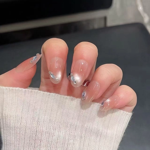 Cat Eye Press On Nagels Met Steentjes Afneembaar ABS Kunststof Zoete Stijl Glinsterende Manicure Voor Vrouwen Elegant