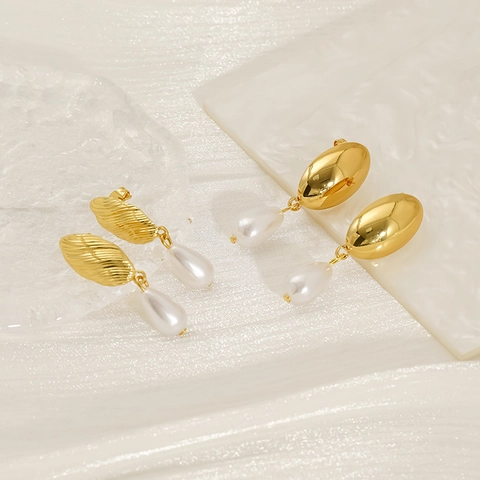 Roestvrijstalen Waterdruppel Kunstparel Oorbellen 18K Verguld Franse Retro Mode Hanger Sieraden Voor Dames