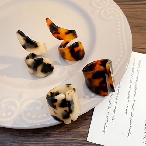 Vintage Maillard Style Acrylic Geometric Irregular Open Rings For Women Tortoiseshell Pattern Amber Beige Resin Chunky Ring