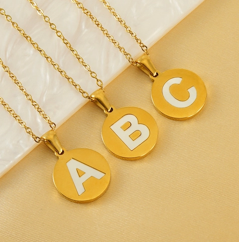 Roestvrijstalen Initiële Ketting Ronde Schelp Alfabet Hanger 18K Verguld Elegante Mode Sieraden Voor Vrouwen