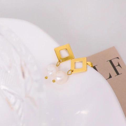 Orecchini a Goccia con Perla d'Acqua Dolce Naturale Barocca per Donna Minimalisti in Acciaio al Titanio Placcato Oro Geometrici