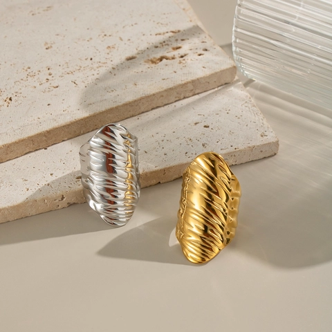 Irregular Wave Texture Stainless Steel Ring Minimalist Gold Plated Waterproof Hypoallergenic Jewelry For Women