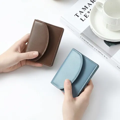 Korte Portemonnee Dames PU Leer Minimalistische Flip Cover Kaarthouder Meerdere Kaartsleuven Compacte Geldbeutel