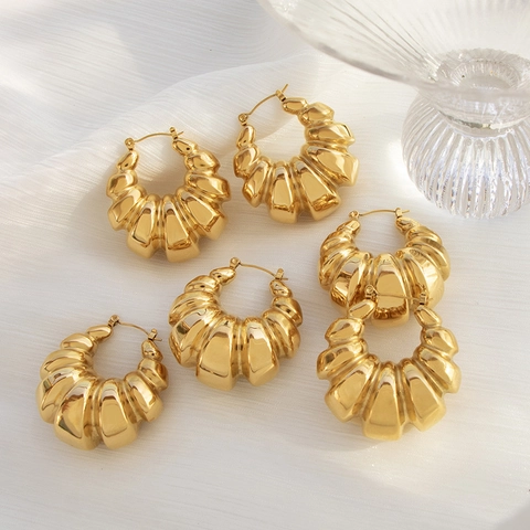 Retro Exaggerated Croissant Hoop Earrings For Women Stainless Steel Gold Plated Chunky Screw Texture Geometric Fashion Jewelry